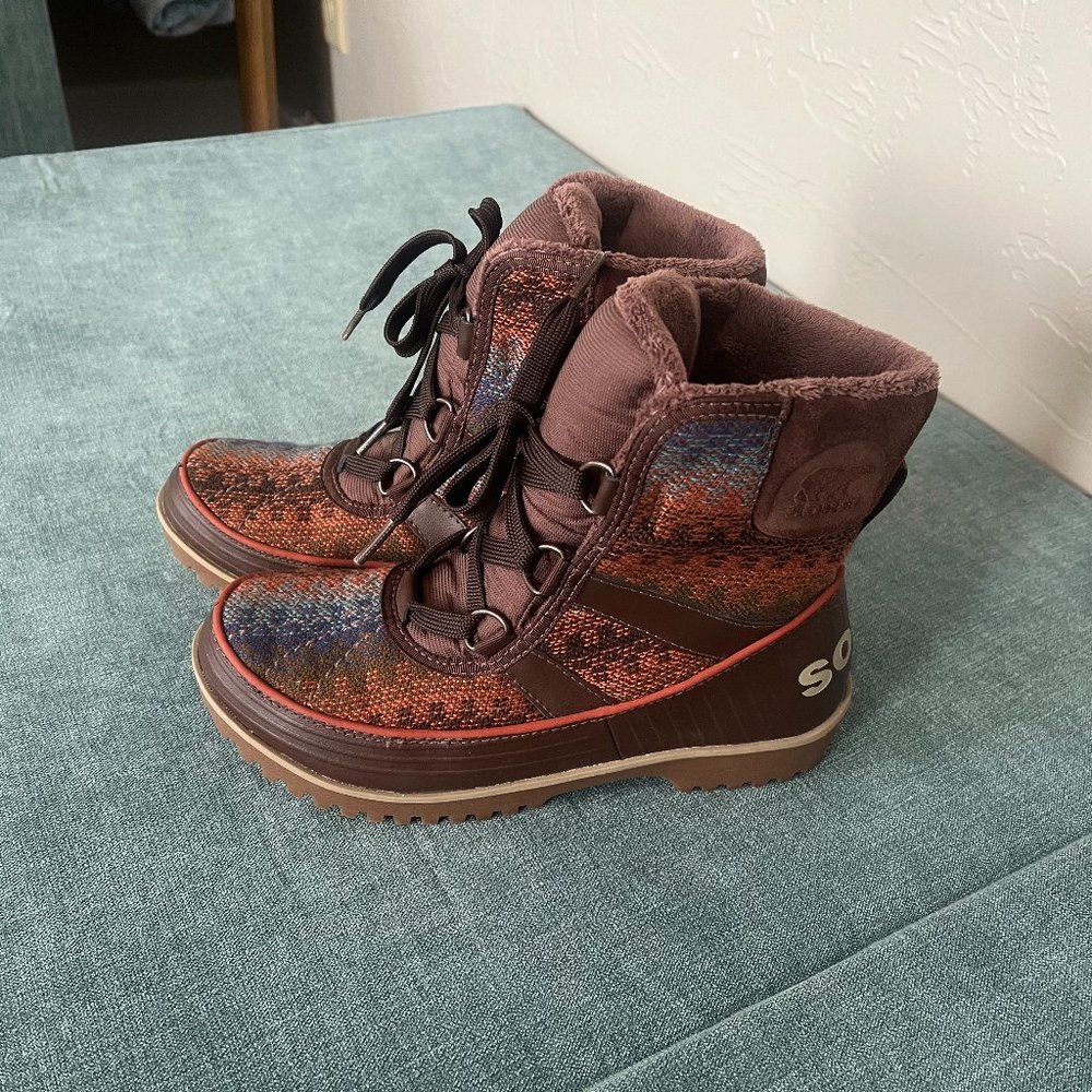 Sorel Tivoli II Tobacco Lace up boots size 6.5